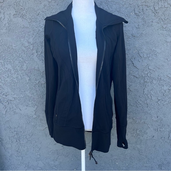 Lululemon Stride Jacket Size 8 - Picture 4 of 10